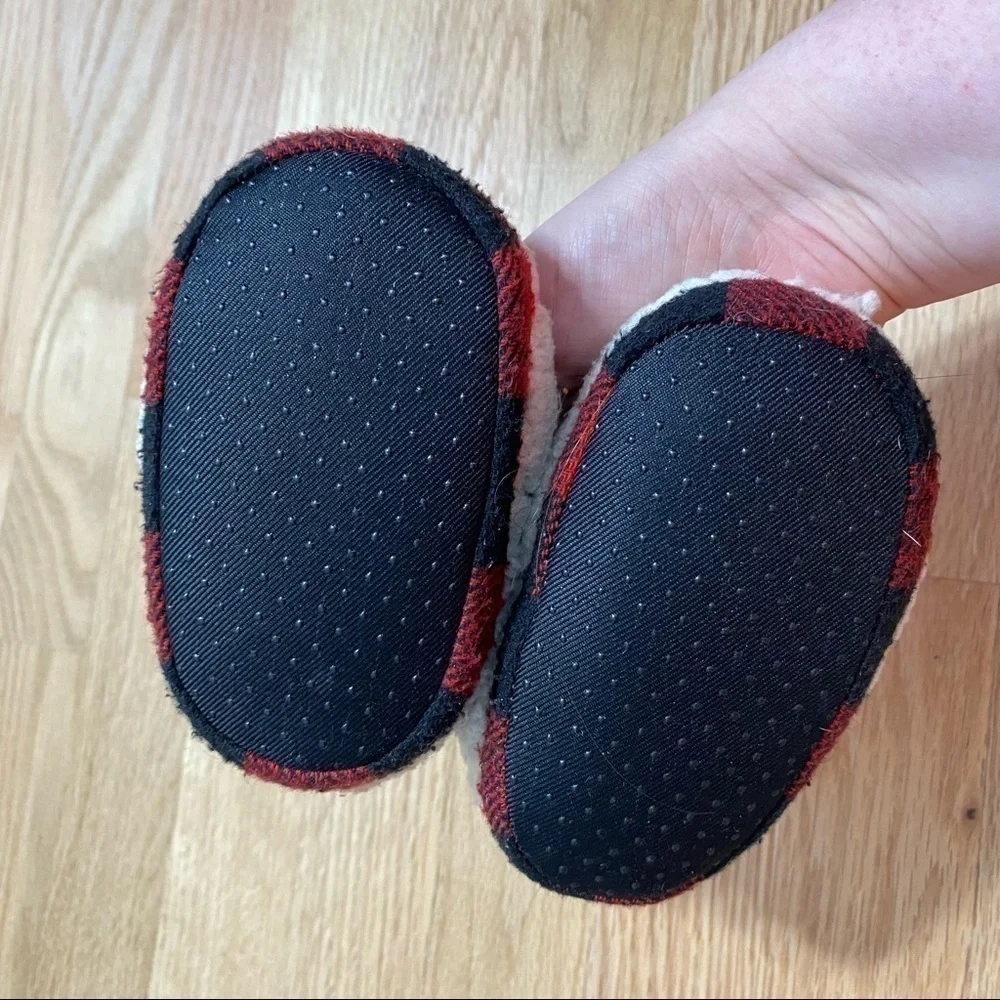 Baby Bear Teddy Slippers Sz 5 6 Tan Black Red Buffalo Plaid Christmas Matching
